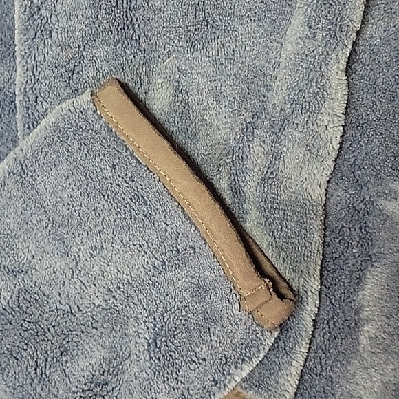 Colorado Avs Sweater - Picture 4 of 4